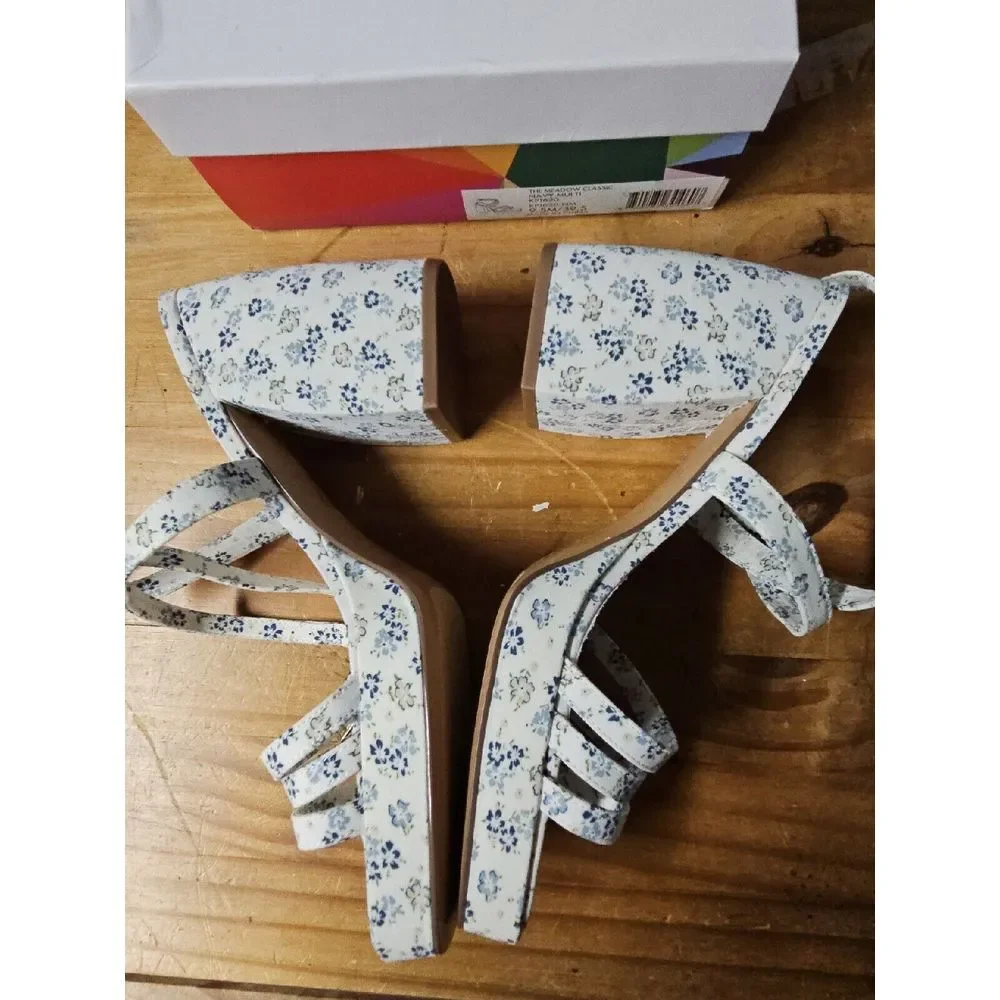 Katy Perry Women's The Meadow Classic‎ Platform, Navy Multi, 9.5M